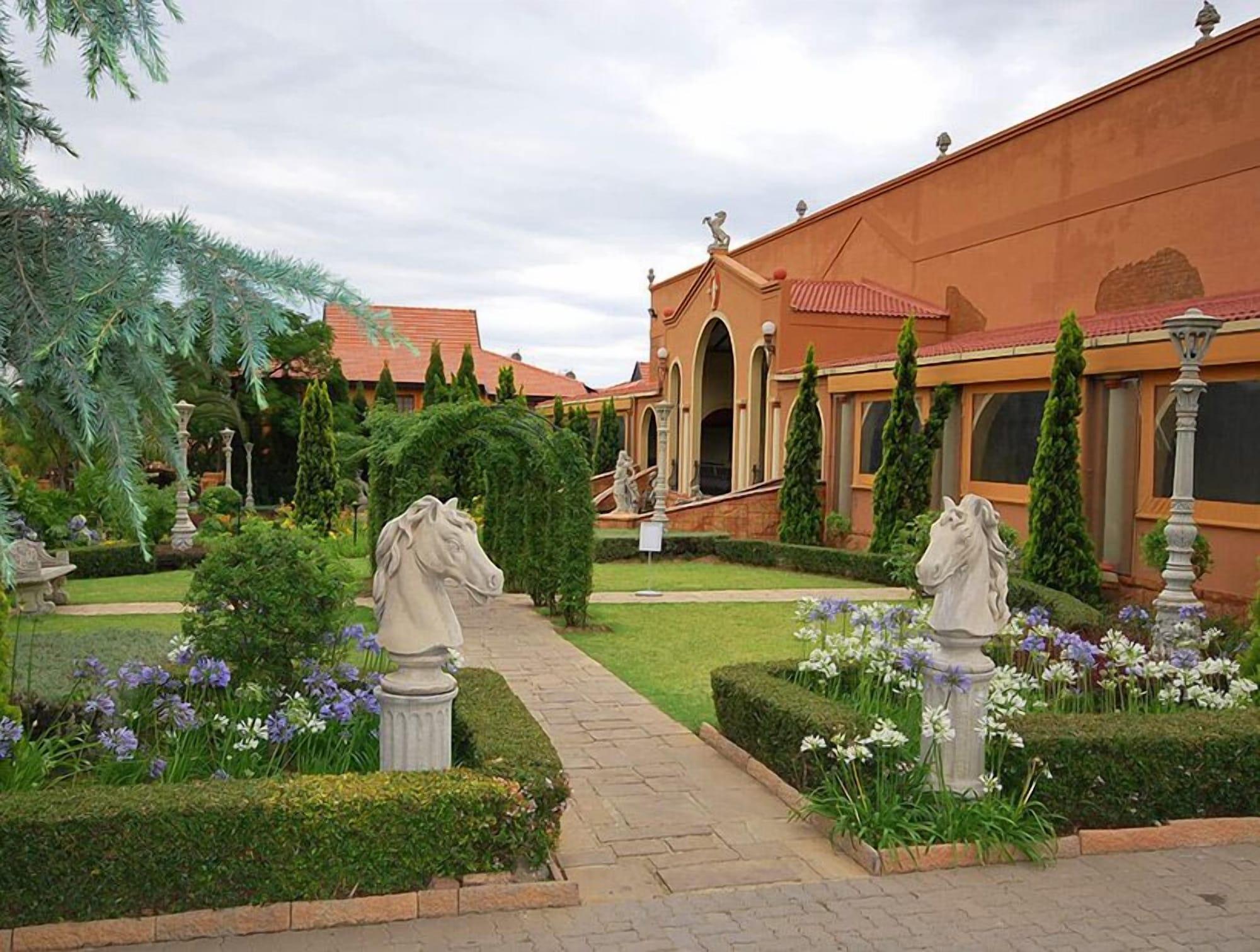 Midrand Conference Centre Hotel Екстериор снимка