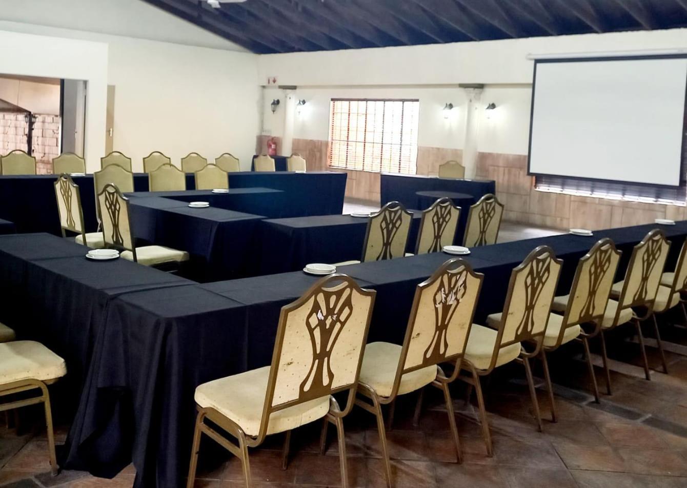 Midrand Conference Centre Hotel Екстериор снимка