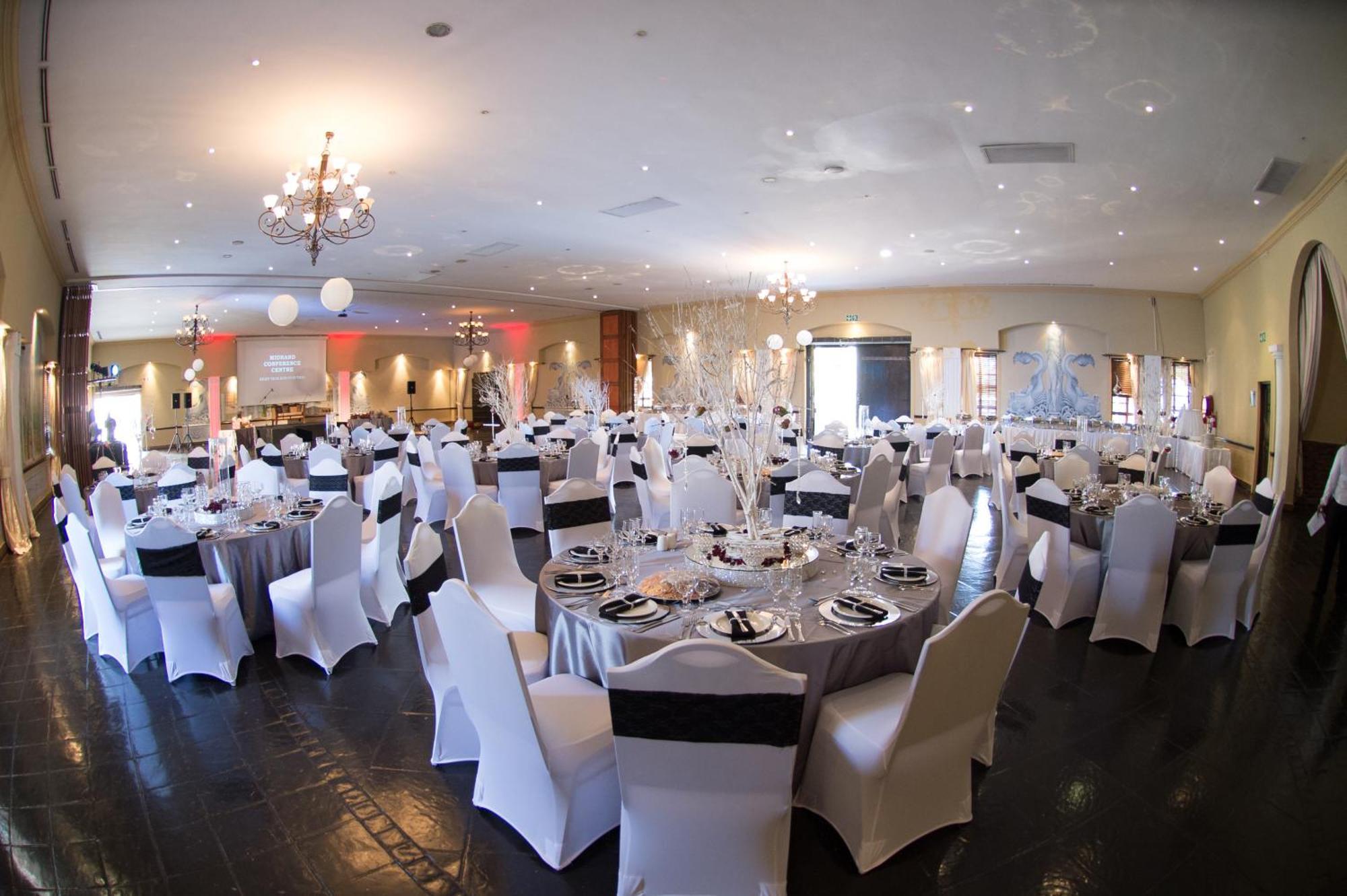 Midrand Conference Centre Hotel Екстериор снимка