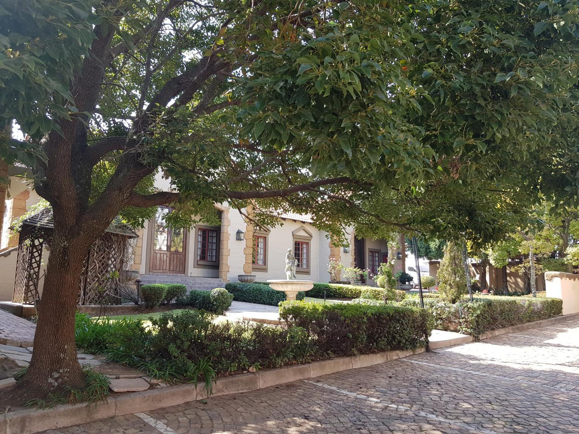 Midrand Conference Centre Hotel Екстериор снимка