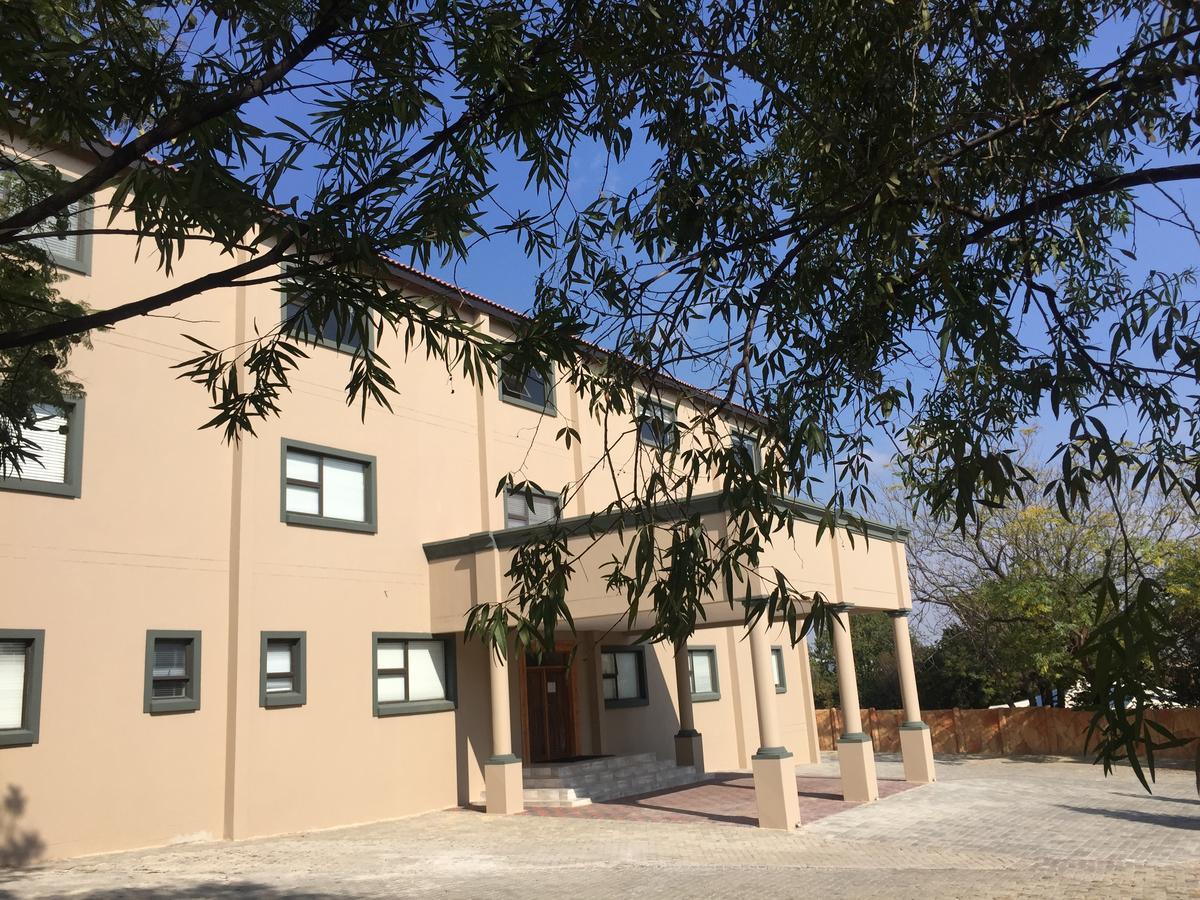 Midrand Conference Centre Hotel Екстериор снимка
